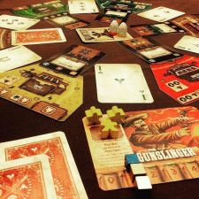 Beyond the Black (et les Tiny Epic)