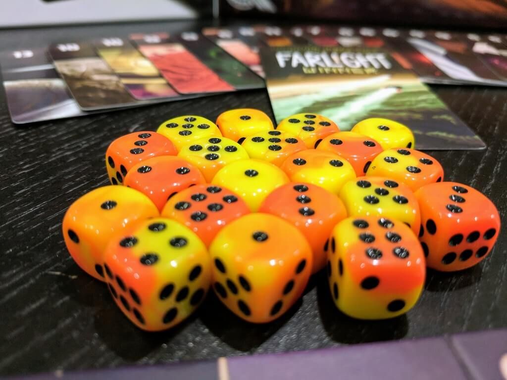 Farlight - Dés (source BGG)